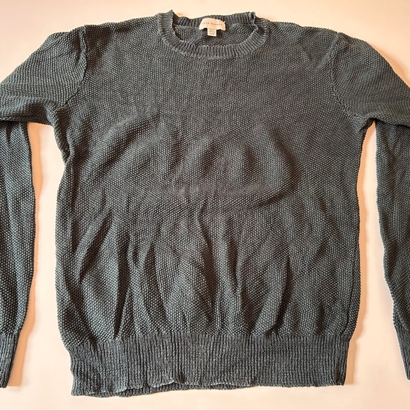 Club Monaco Men’s knit sweater/jumper medium
Dark green, very deep strong color - Picture 7 of 9